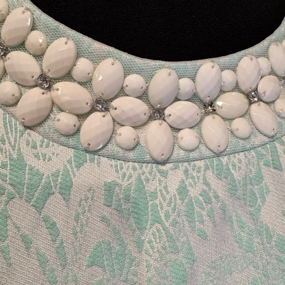 Sandra Darren Tapestry Dress Size 12 Jewel Collar Pleated Sleeveless Chic - Picture 3 of 7